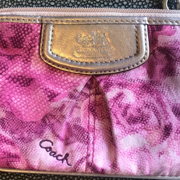 Coach Tote With Coin Purse - Pink roses - Picture 5 of 13